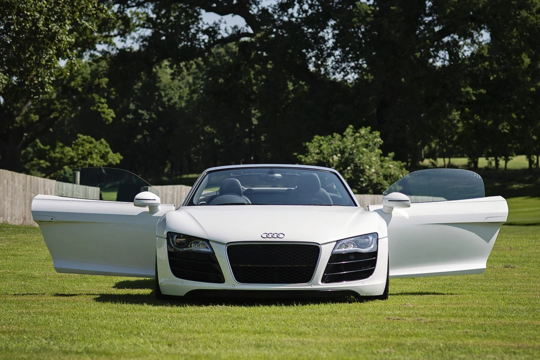 2010 Audi 42 R8 - Image 14 of 31