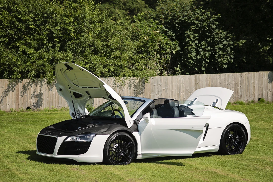 2010 Audi 42 R8 - Image 10 of 31