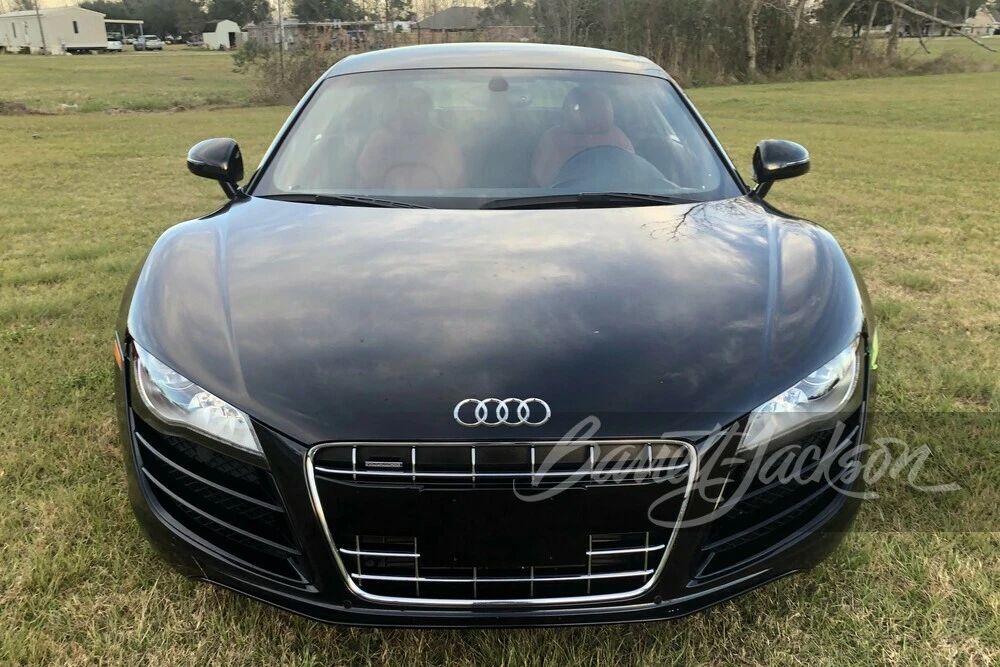 2010 Audi 42 R8 - Image 10 of 17