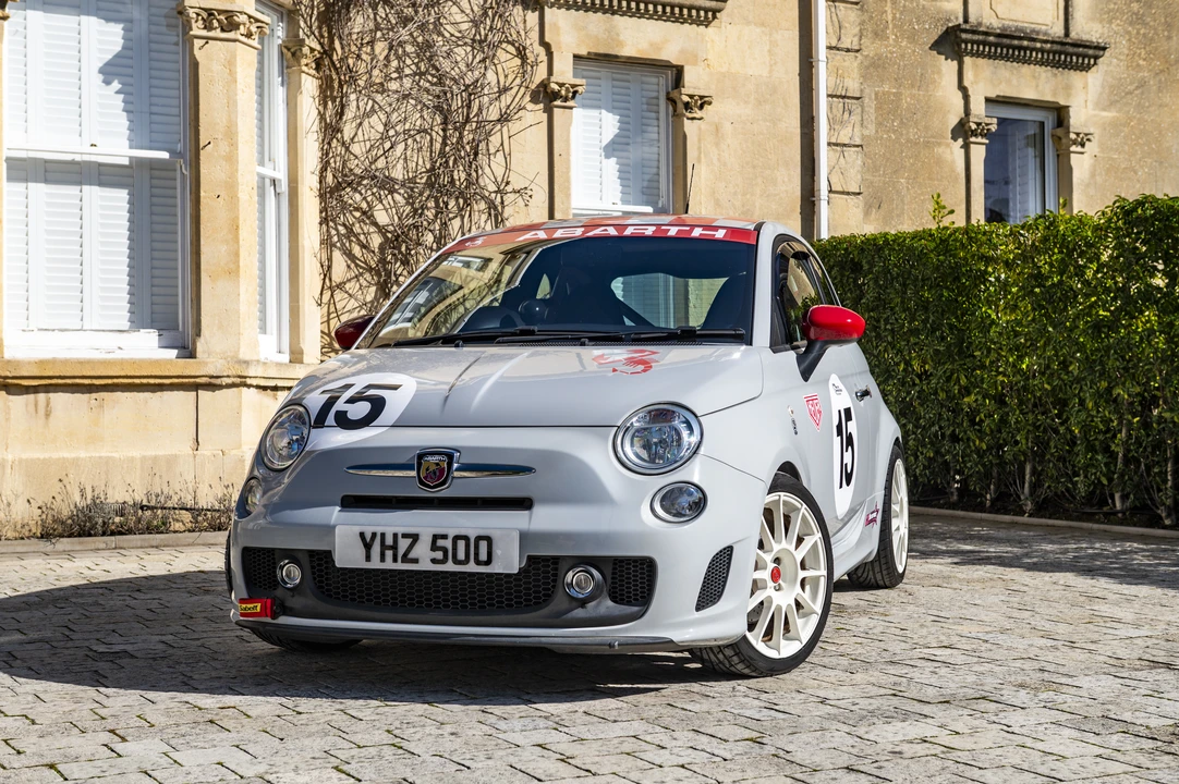 2010 Fiat Abarth 500 - Image 3 of 31