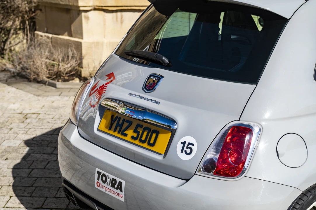 2010 Fiat Abarth 500 - Image 17 of 31