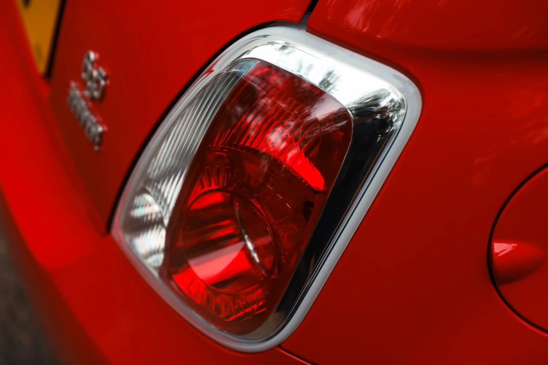 2010 Fiat Abarth 500 - Image 13 of 31