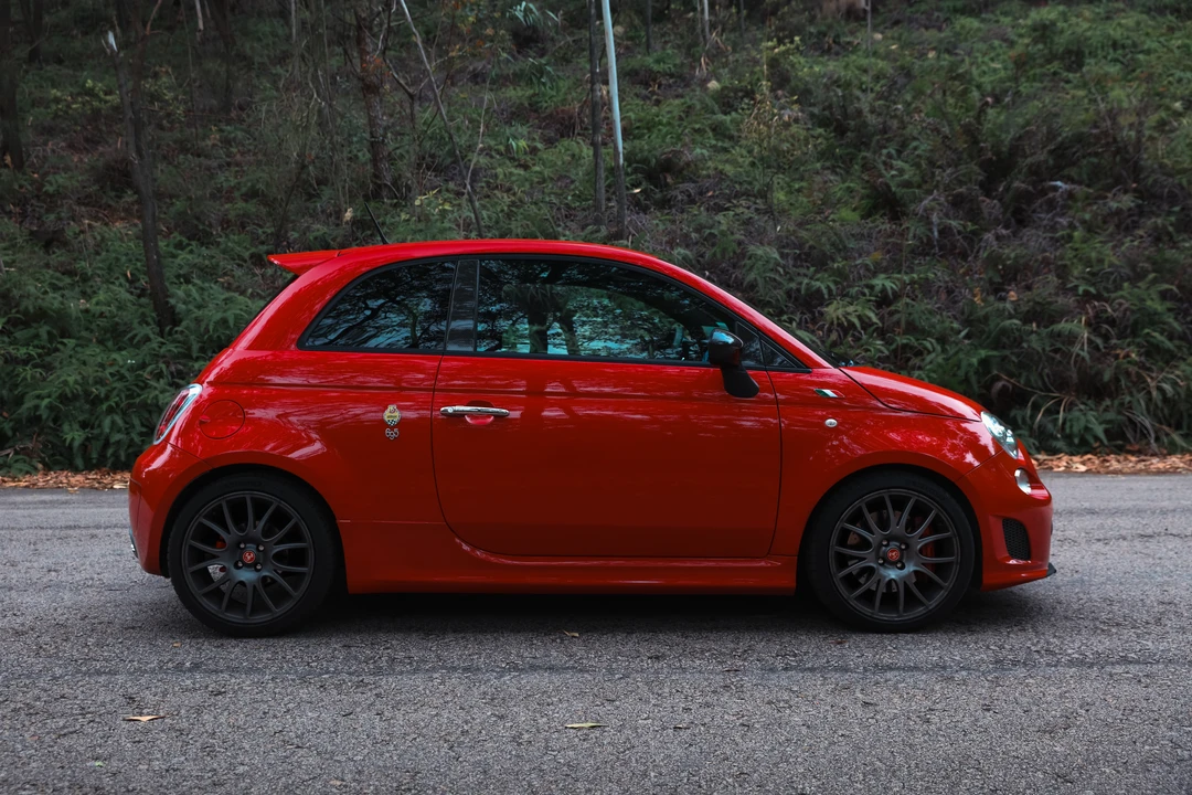 2010 Fiat Abarth 500 - Image 4 of 31