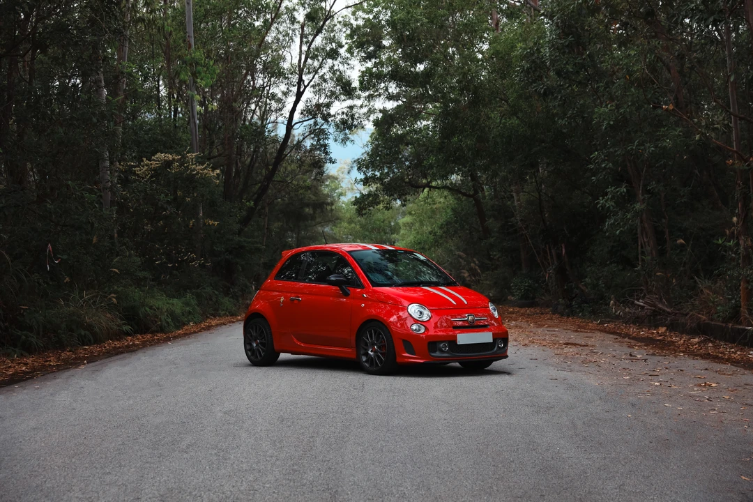 2010 Fiat Abarth 500 - Image 10 of 31