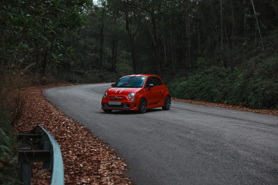 2010 Fiat Abarth 500 - Image 11 of 31