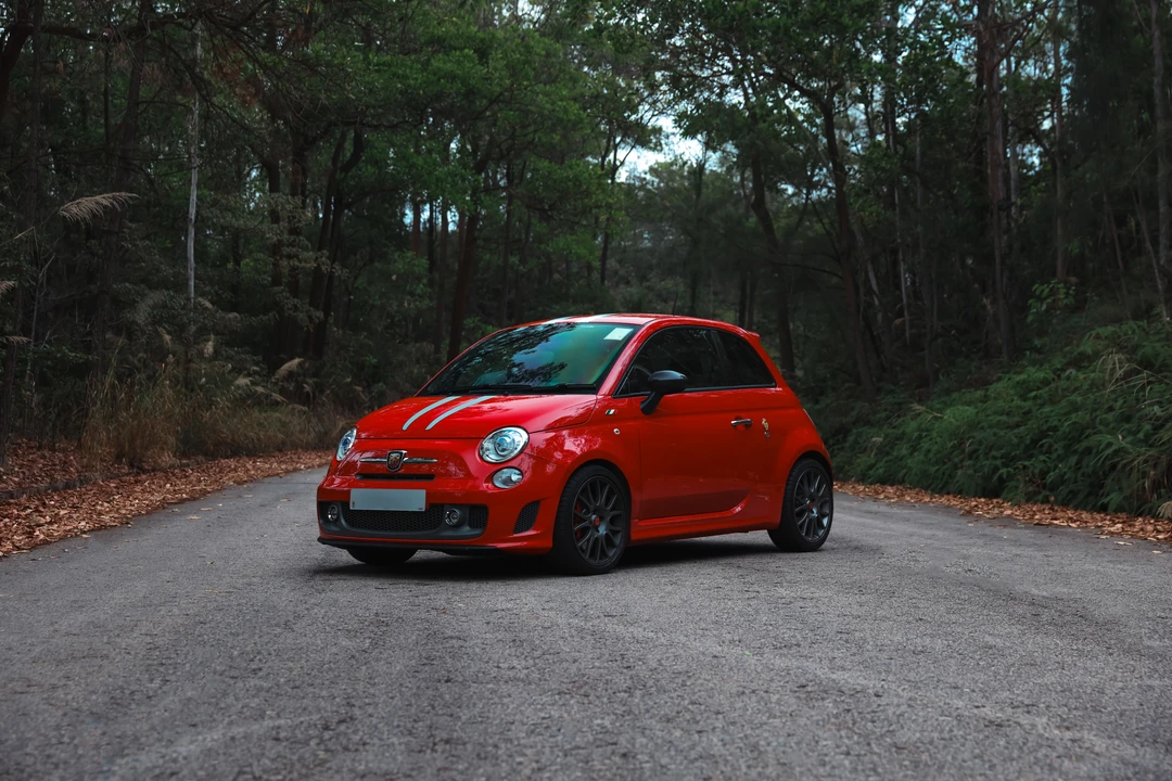 2010 Fiat Abarth 500 - Image 9 of 31