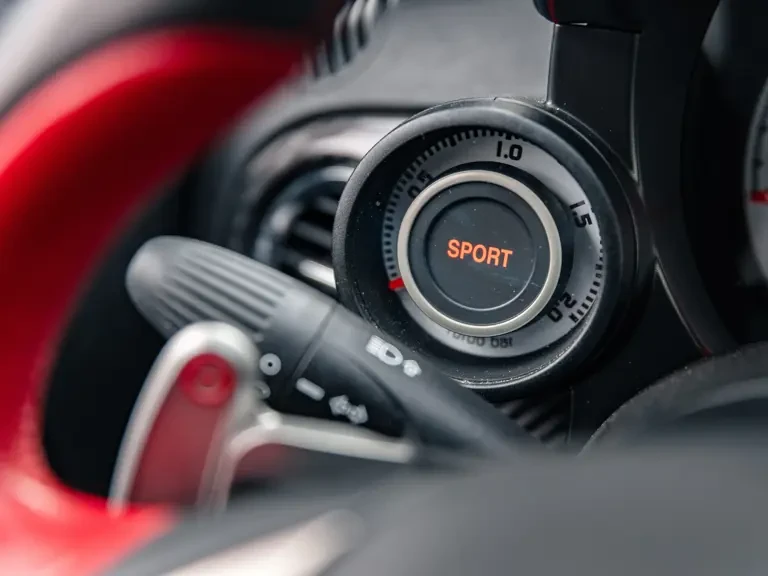 2010 Abarth - Image 16 of 31