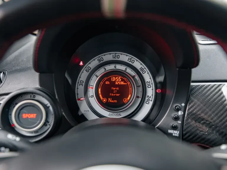 2010 Abarth - Image 15 of 31
