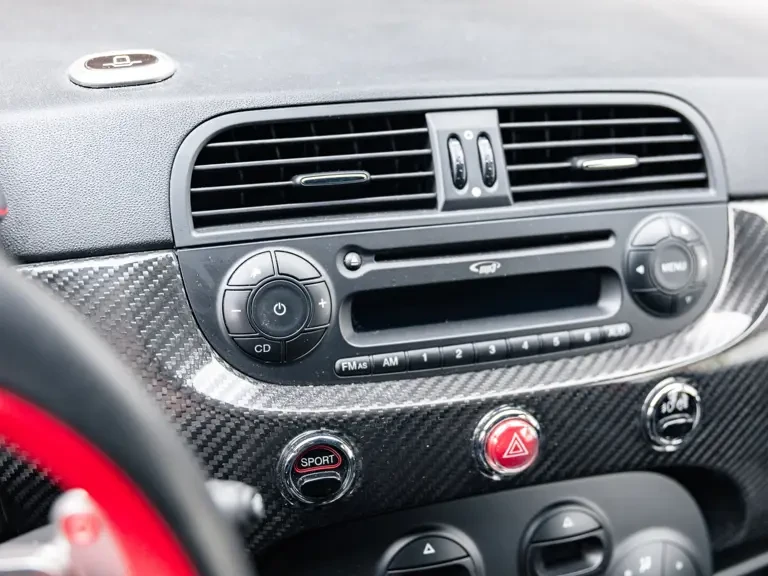 2010 Abarth - Image 19 of 31