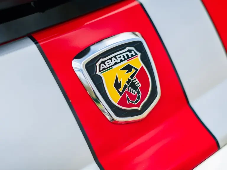 2010 Abarth - Image 7 of 31