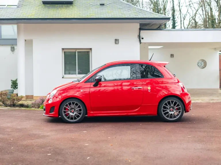 2010 Abarth - Image 6 of 31