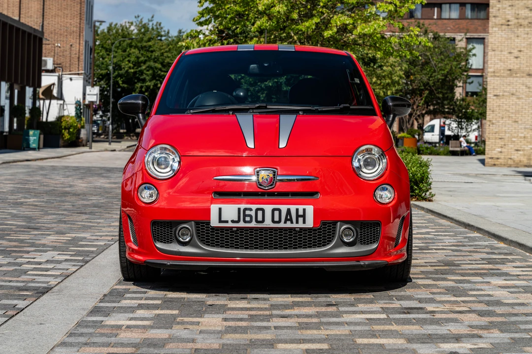 2010 Fiat Abarth 500 - Image 2 of 31