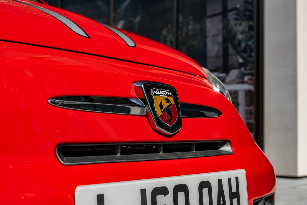 2010 Fiat Abarth 500 - Image 13 of 31