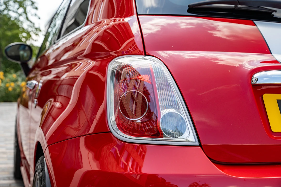 2010 Fiat Abarth 500 - Image 22 of 31