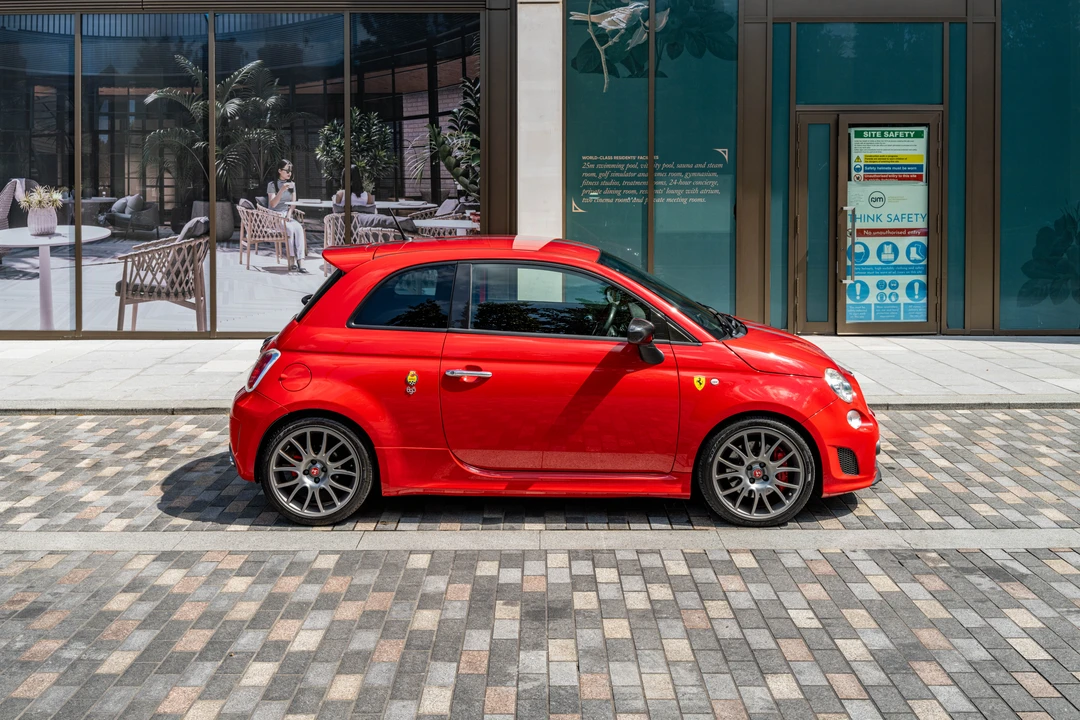 2010 Fiat Abarth 500 - Image 4 of 31