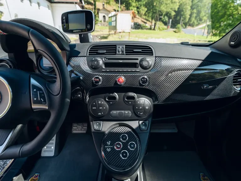 2010 Abarth 1000 - Image 20 of 31