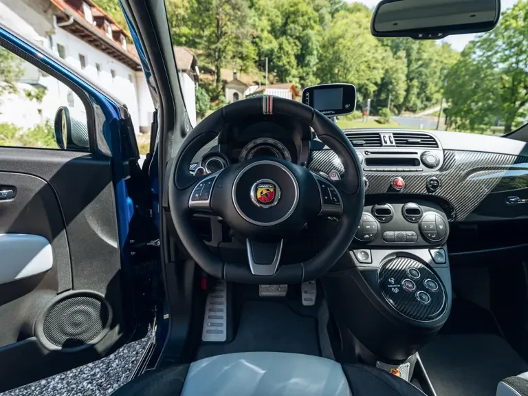 2010 Abarth 1000 - Image 5 of 31