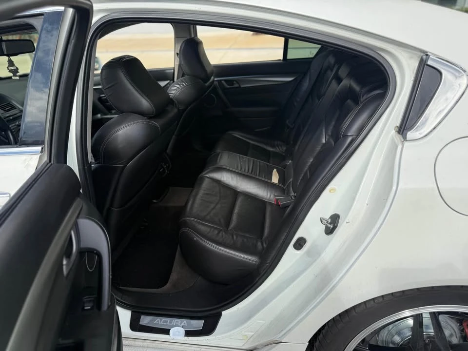 2010 Acura - Image 2 of 10