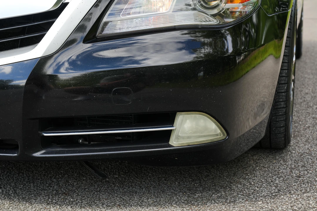 2010 Acura RL 2nd Gen - Image 19 of 31