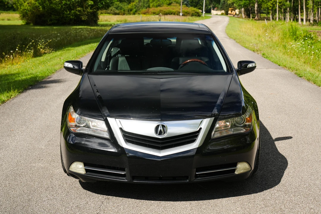 2010 Acura RL 2nd Gen - Image 6 of 31