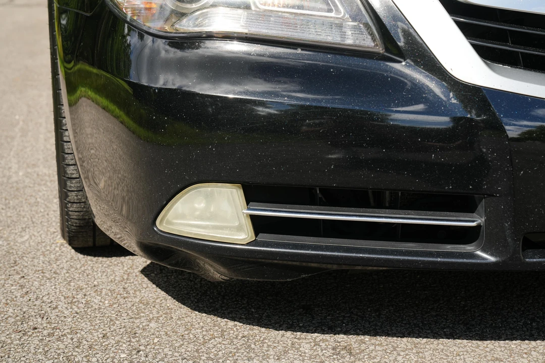 2010 Acura RL 2nd Gen - Image 15 of 31