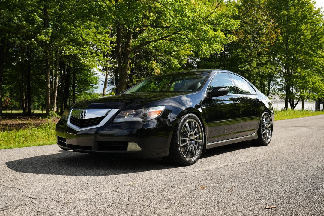 2010 Acura RL 2nd Gen - Image 7 of 31