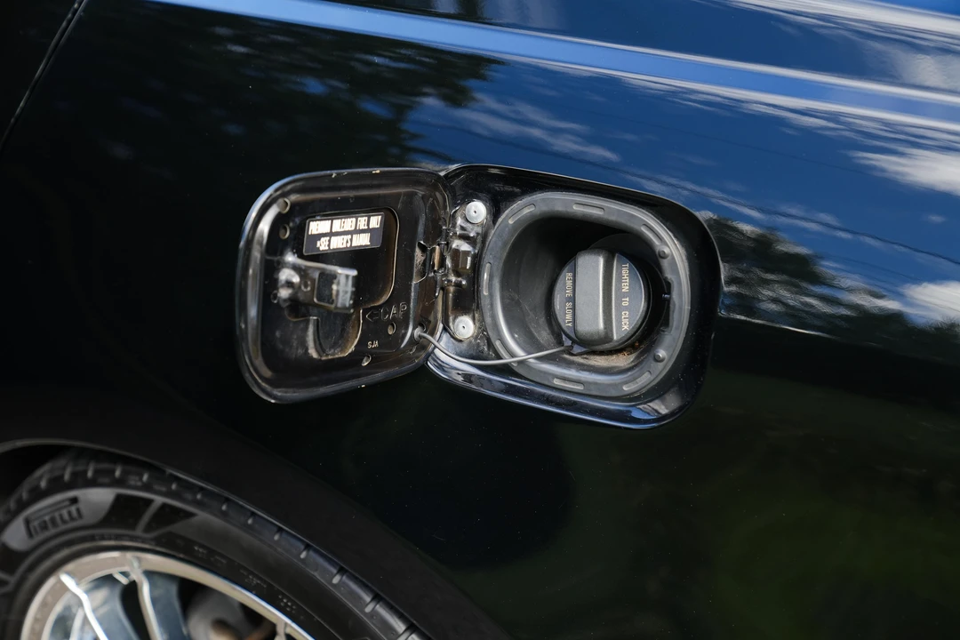 2010 Acura RL 2nd Gen - Image 31 of 31