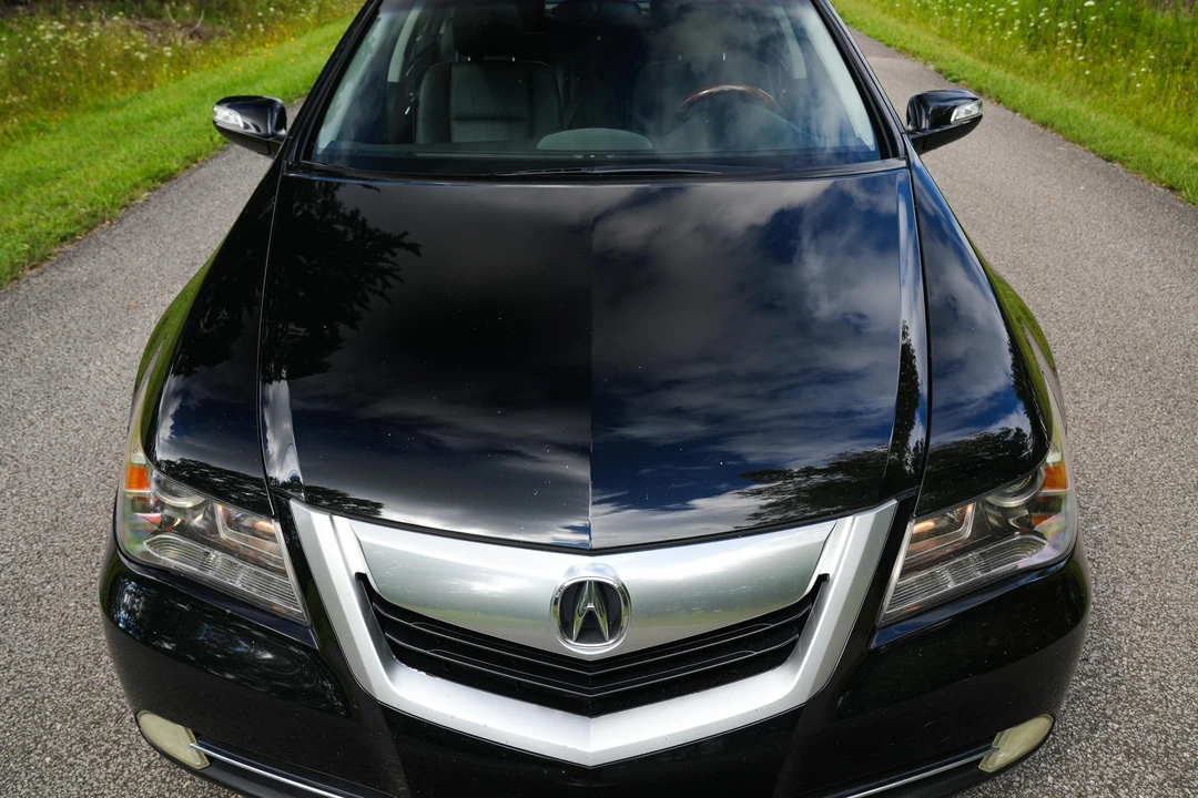 2010 Acura RL 2nd Gen - Image 21 of 31