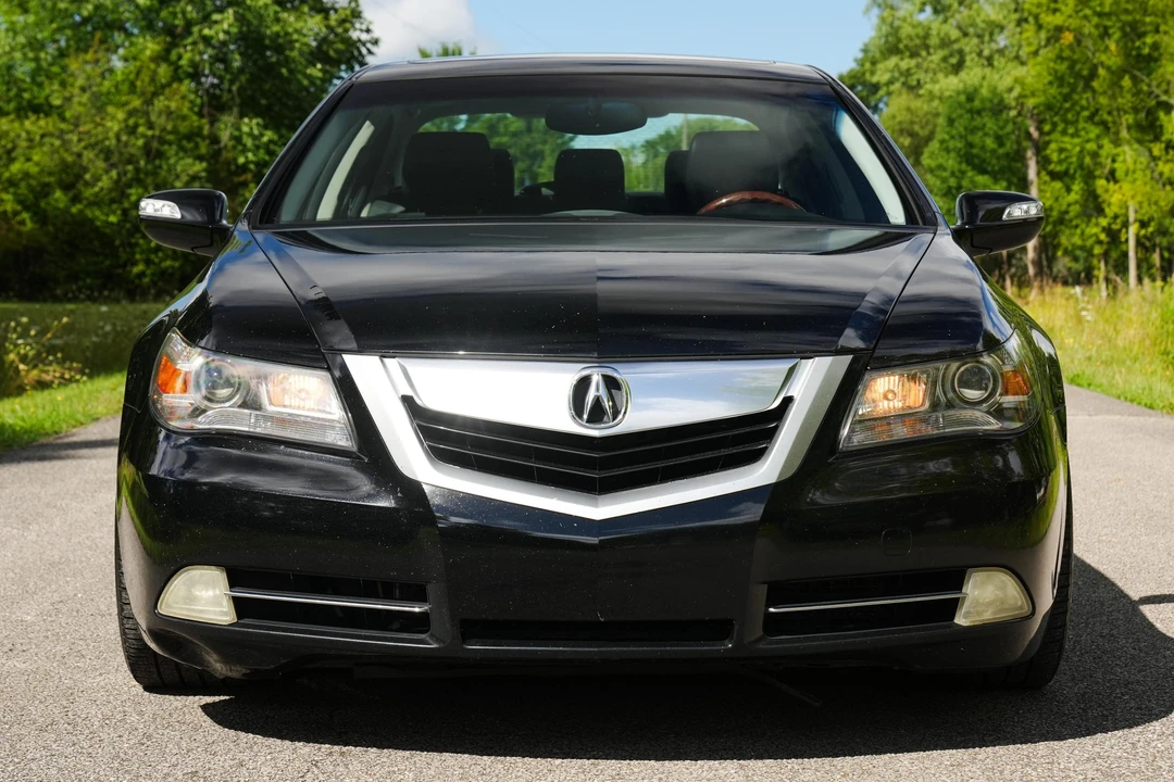 2010 Acura RL 2nd Gen - Image 2 of 31
