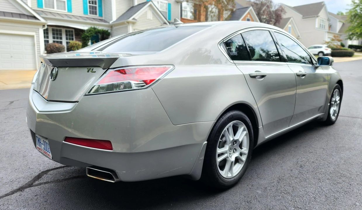 2010 Acura TL 4th Gen - Image 19 of 31
