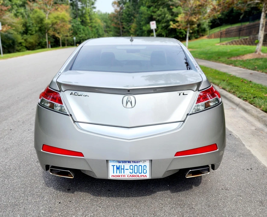 2010 Acura TL 4th Gen - Image 16 of 31