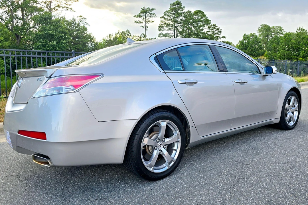2010 Acura TL 4th Gen - Image 4 of 31