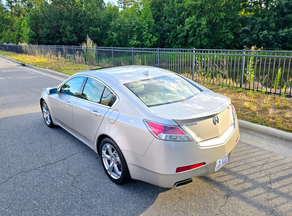 2010 Acura TL 4th Gen - Image 16 of 31
