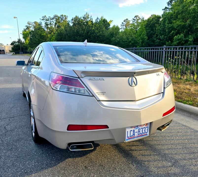 2010 Acura TL 4th Gen - Image 17 of 31