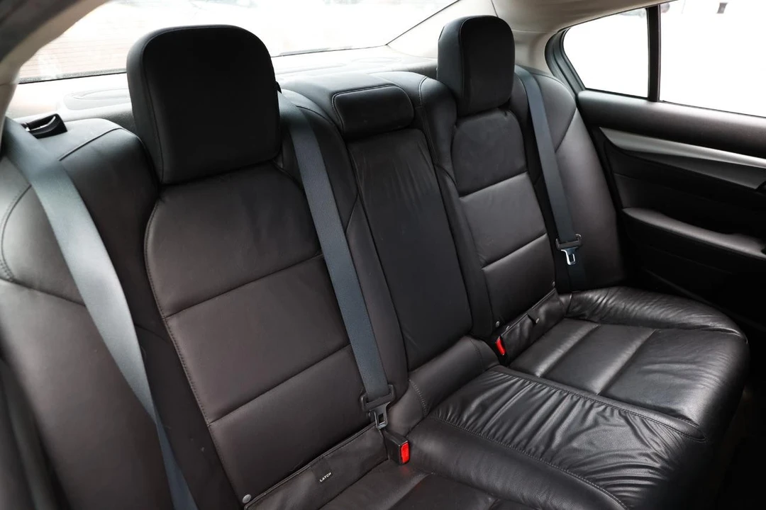2010 Acura TL 4th Gen - Image 14 of 31