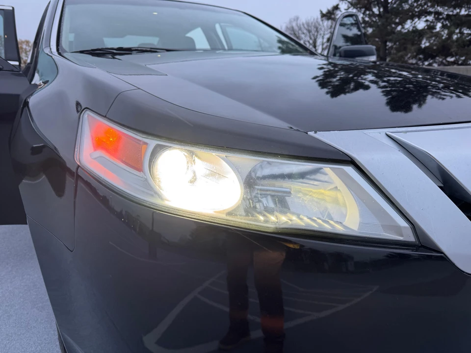 2010 Acura TL 4th Gen - Image 10 of 31