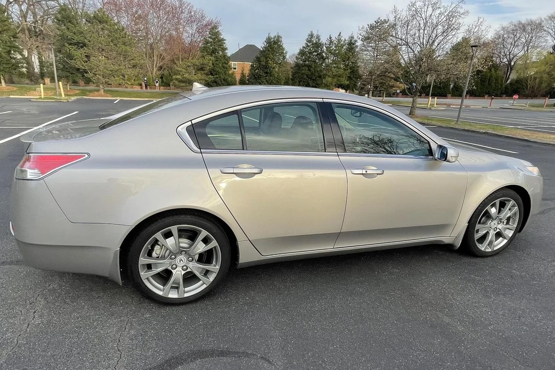 2010 Acura TL 4th Gen - Image 4 of 31