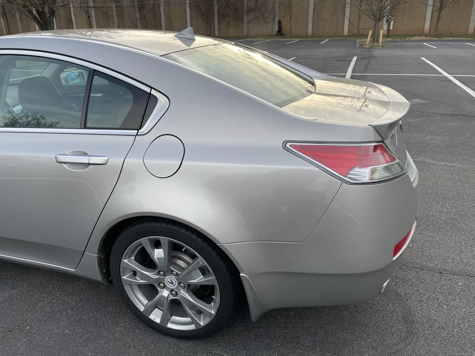 2010 Acura TL 4th Gen - Image 17 of 31
