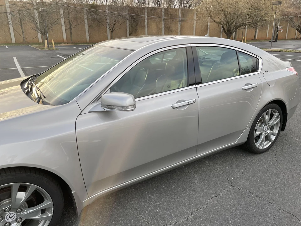 2010 Acura TL 4th Gen - Image 19 of 31