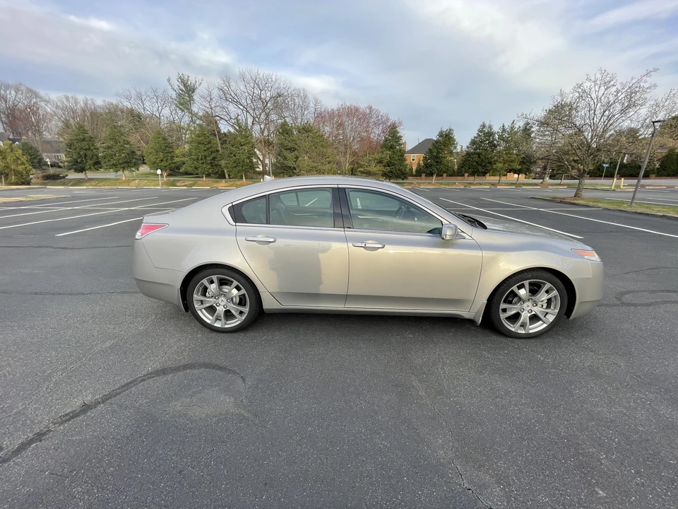 2010 Acura TL 4th Gen - Image 13 of 31