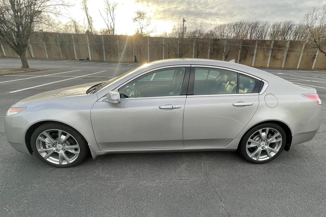 2010 Acura TL 4th Gen - Image 3 of 31