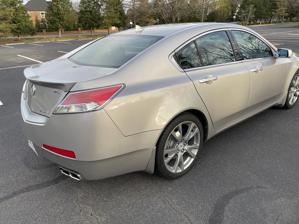 2010 Acura TL 4th Gen - Image 12 of 31
