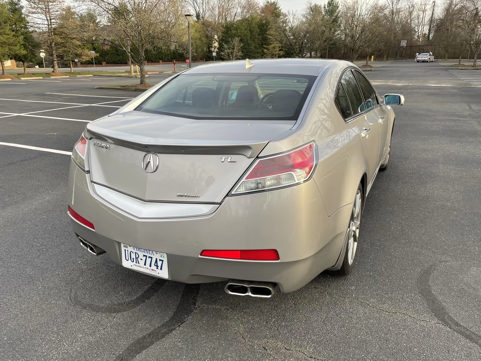 2010 Acura TL 4th Gen - Image 11 of 31