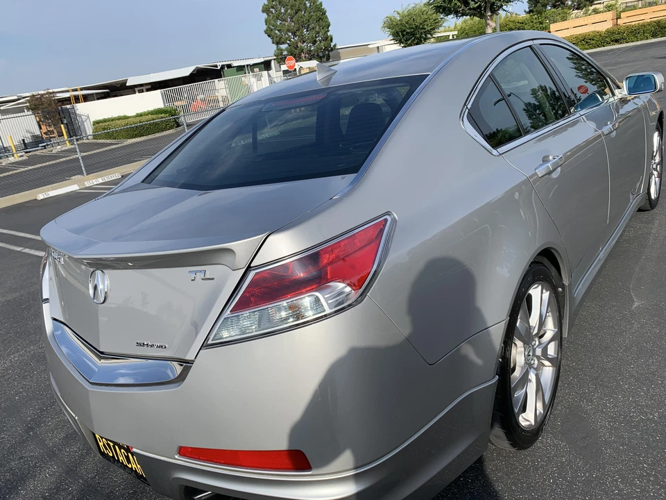 2010 Acura TL 4th Gen - Image 18 of 31