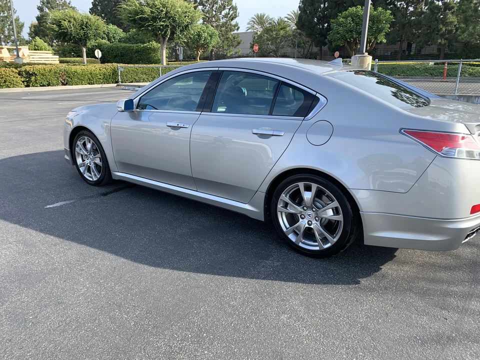 2010 Acura TL 4th Gen - Image 11 of 31