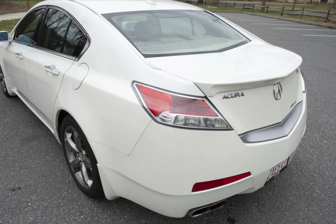 2010 Acura TL 4th Gen - Image 24 of 31