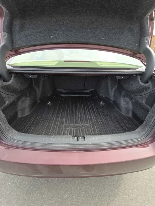 2010 Acura TSX 2nd Gen - Image 12 of 15