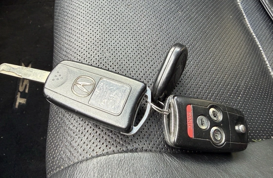 2010 Acura TSX 2nd Gen - Image 10 of 12