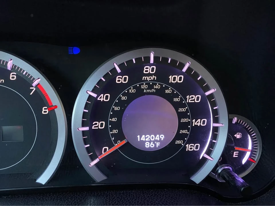 2010 Acura TSX 2nd Gen - Image 5 of 10