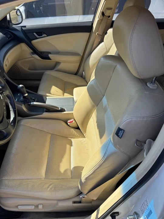2010 Acura TSX 2nd Gen - Image 17 of 19